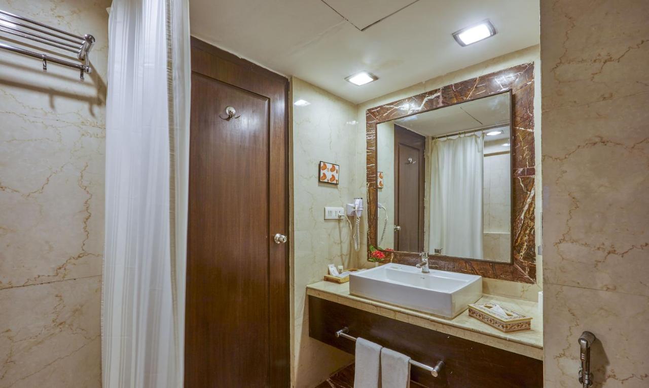 Отель Club Mahindra Удайпур Экстерьер фото