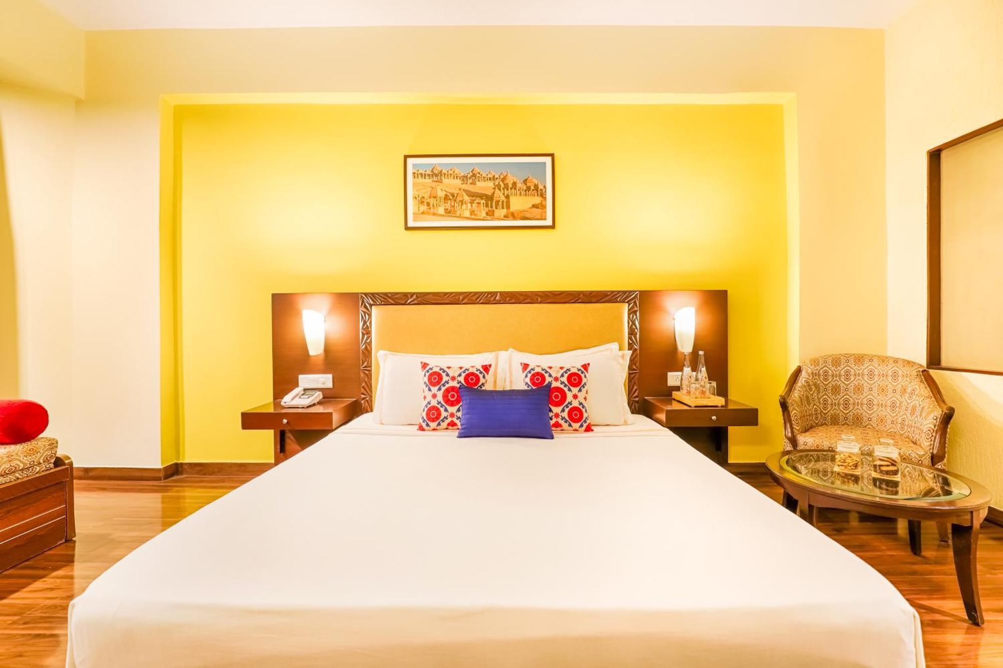Отель Club Mahindra Удайпур Экстерьер фото