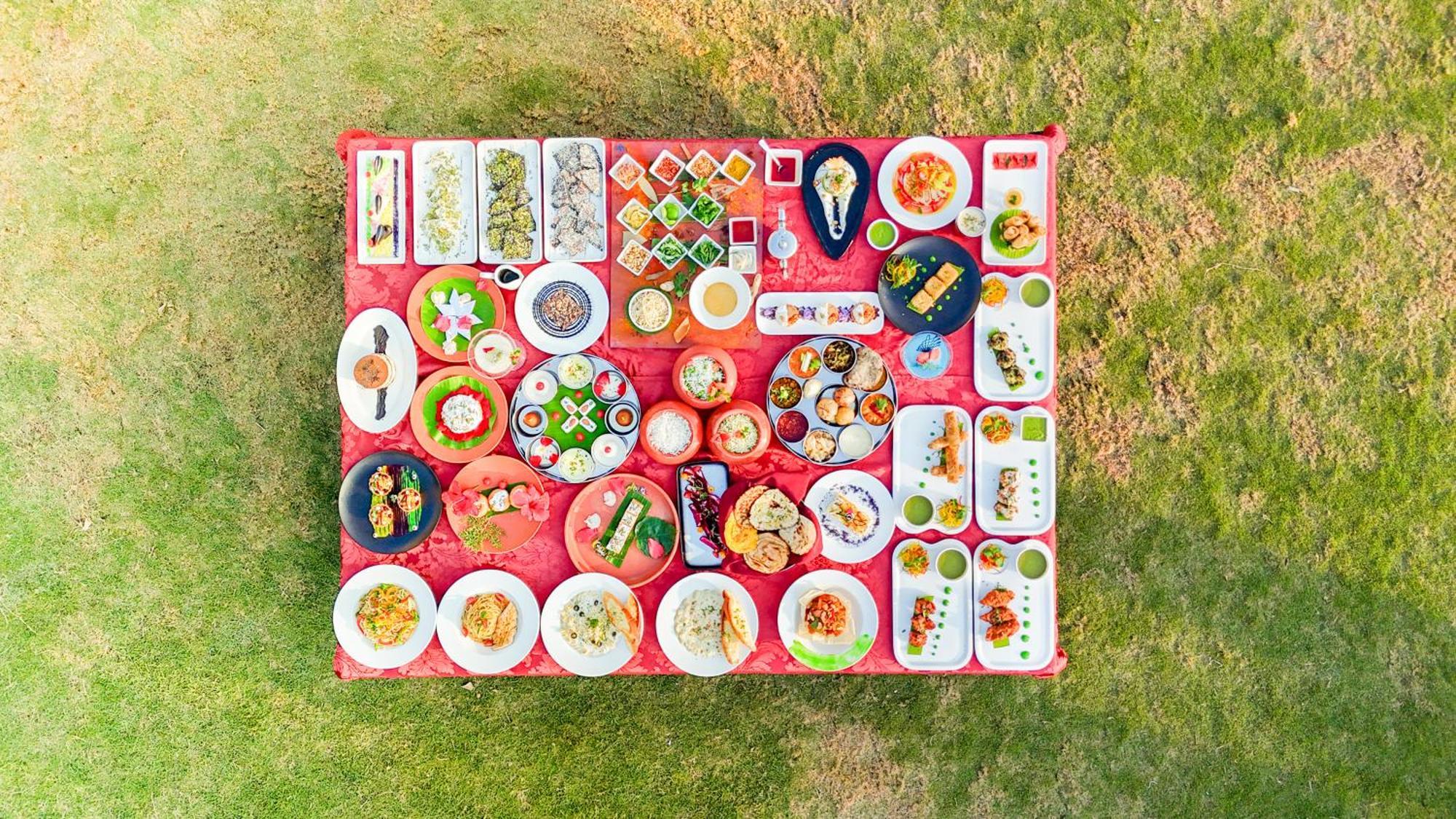 Отель Club Mahindra Удайпур Экстерьер фото