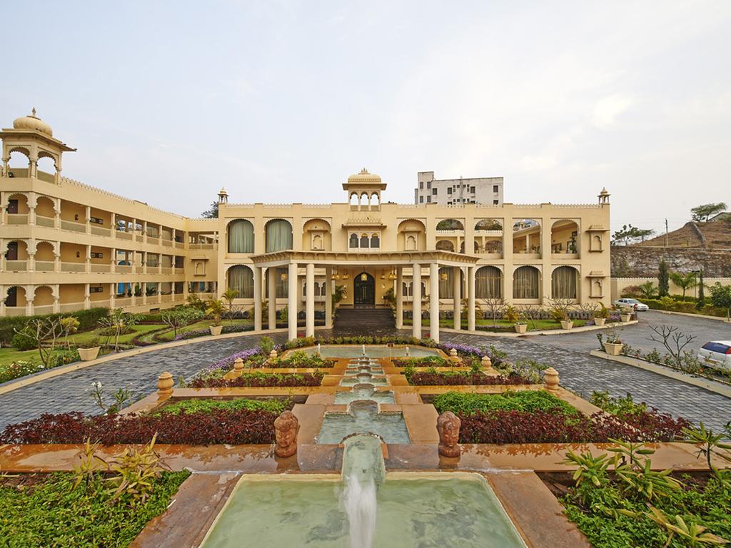 Отель Club Mahindra Удайпур Экстерьер фото