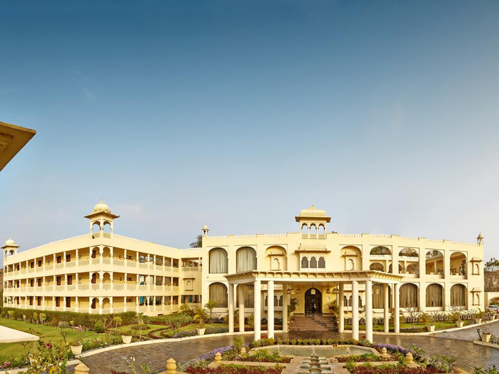 Отель Club Mahindra Удайпур Экстерьер фото