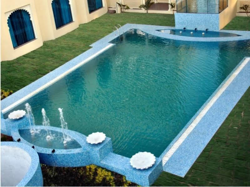 Отель Club Mahindra Удайпур Экстерьер фото