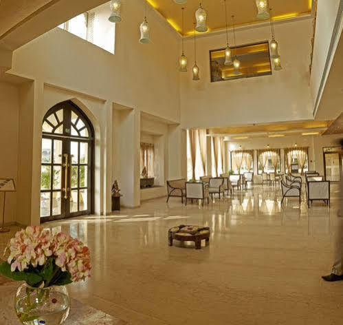 Отель Club Mahindra Удайпур Экстерьер фото